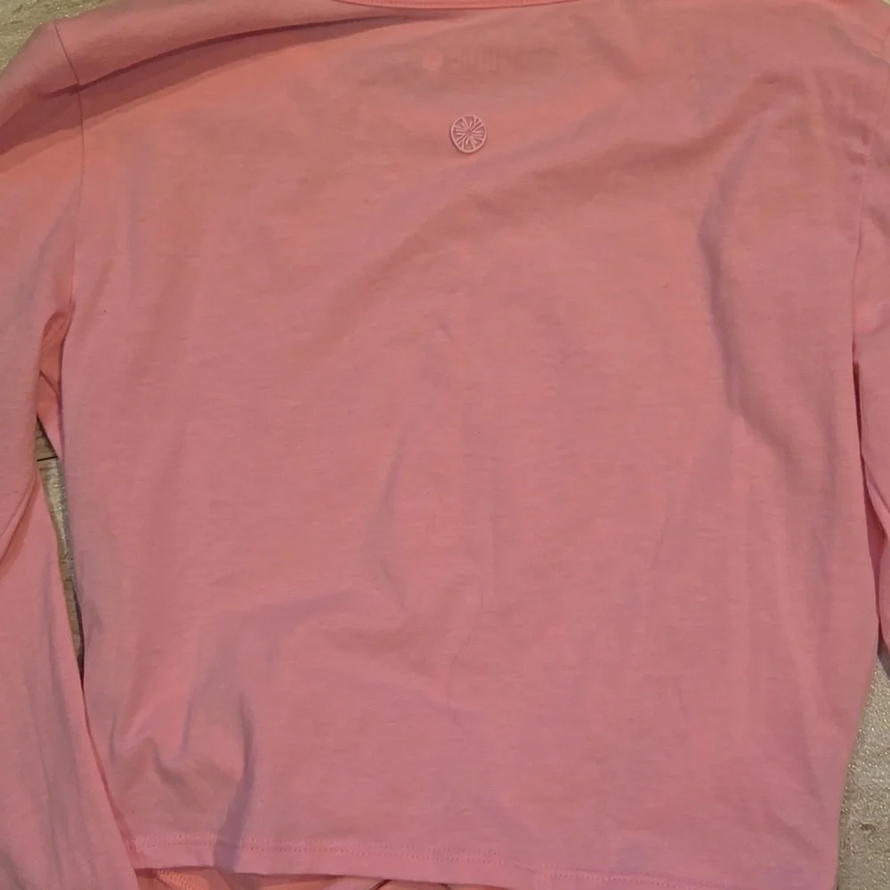 Lilly Pulitzer Luxletic Twist Front Long Sleeve Bubblegum Pink Tee - Picture 6 of 7
